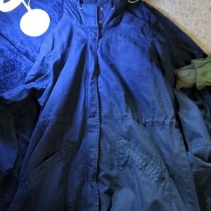 Navy blue winter coat with removable insert